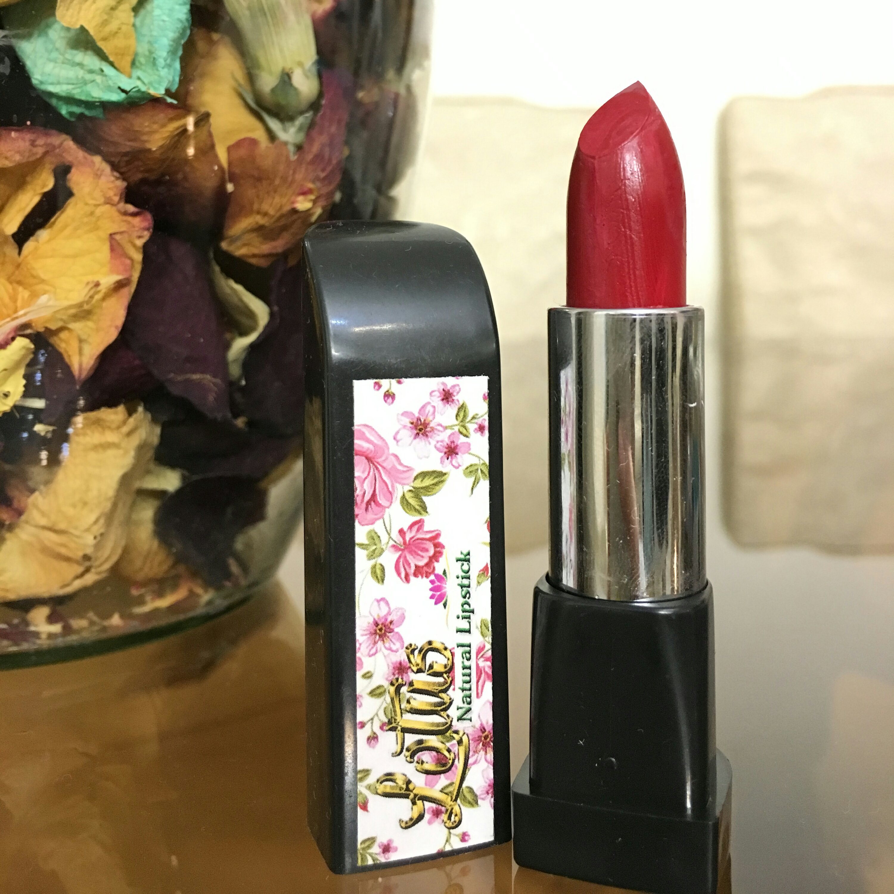 رژلب گیاهی M6