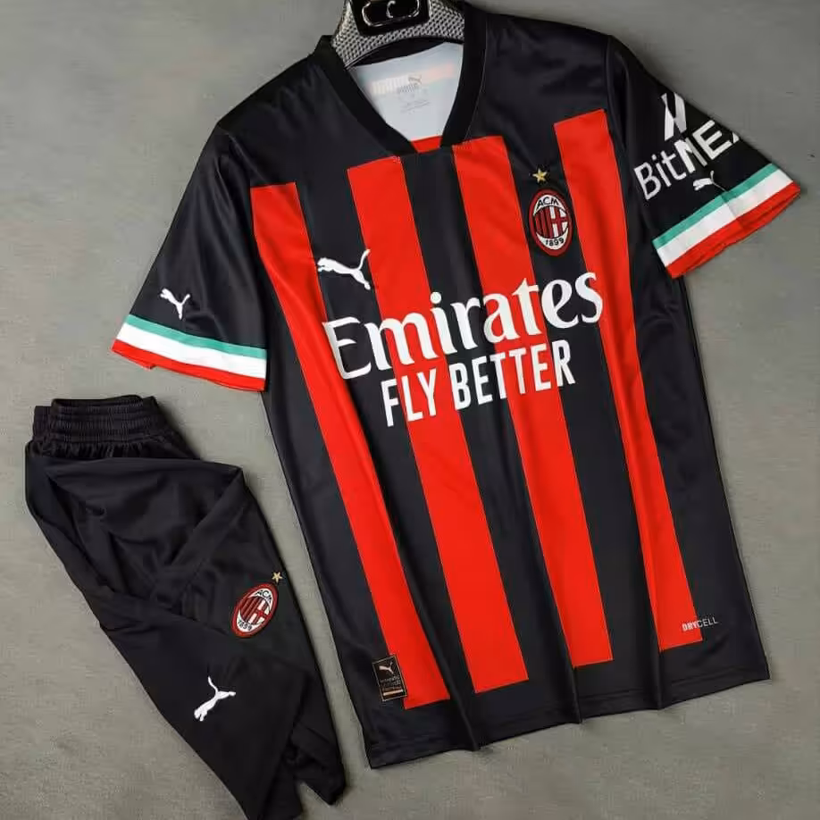 کیت تایلندی میلان فصل 2022-2023