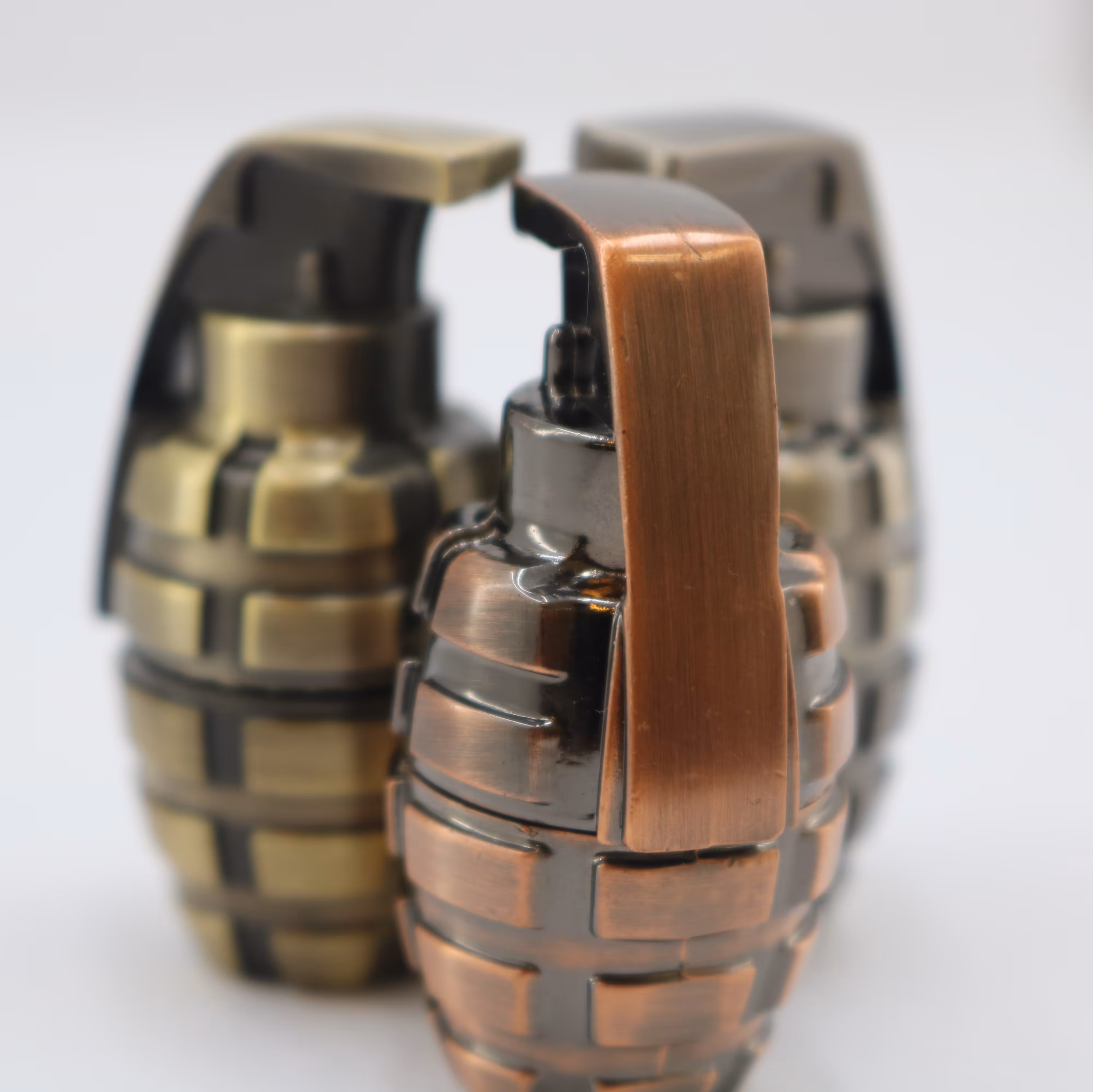 فلش نارنجک فلزی 32 گیگ اولتیتا با گارانتی 