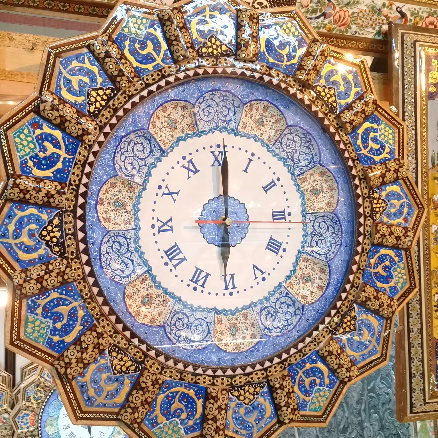 ساعت مدل خورشیدی میناکاری