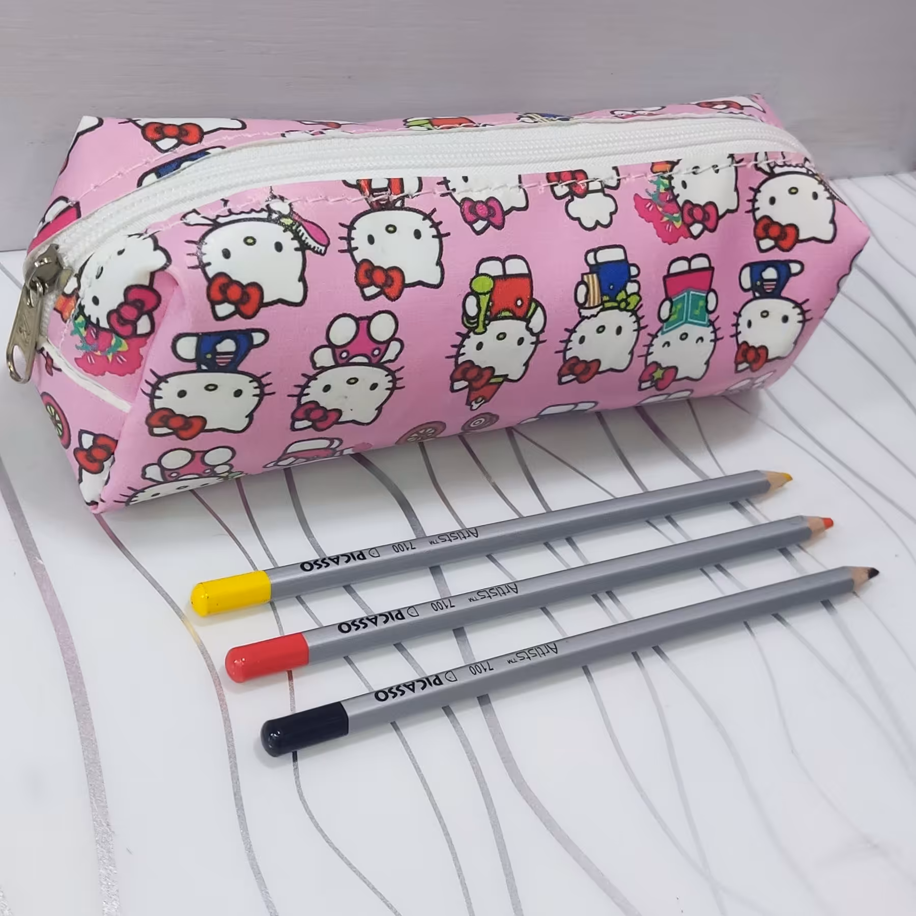 جامدادی دخترانه