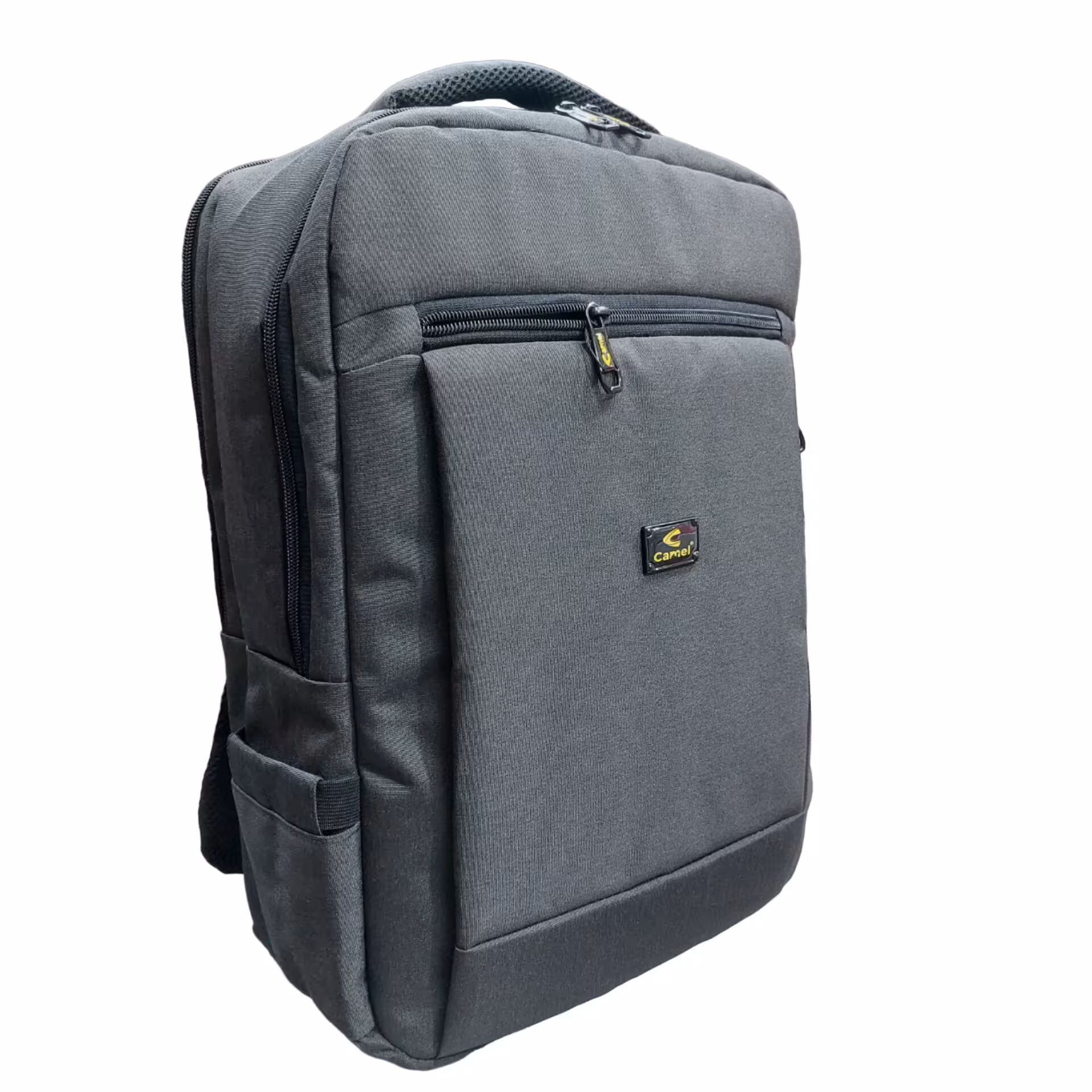 کوله پشتی اسپورت مارک camel
رنگ طوسی تیره
بسیار جادار و باکیفیت 
لطفا قبل از خرید ابتدا موجودی بگیرید