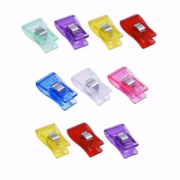 گیره نگهدارنده پارچه مدل 02 جنس پلاستیک بسته 10 عددی

