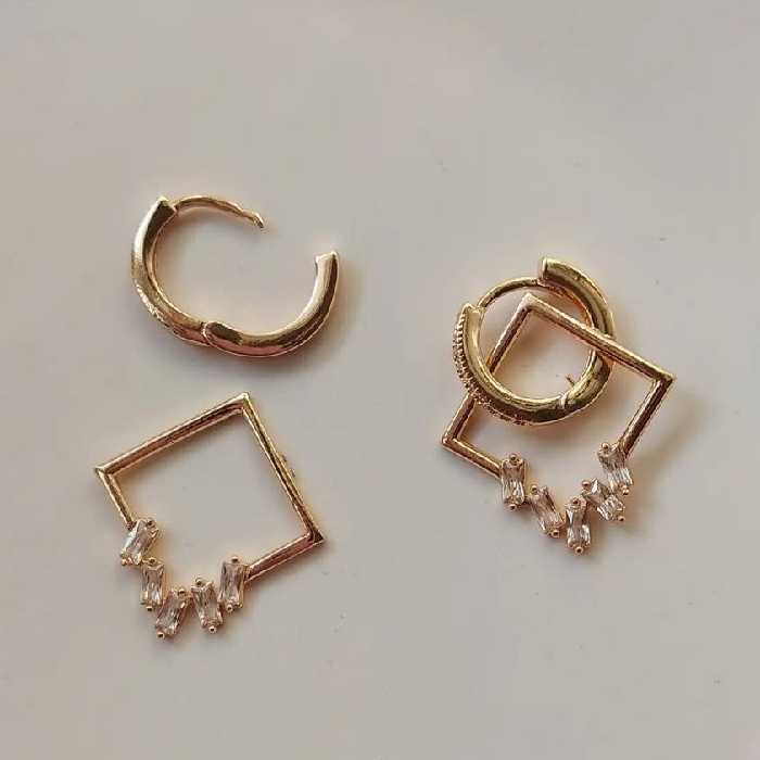 گوشواره  کریستال لوزی با نگین سفید وارداتی 