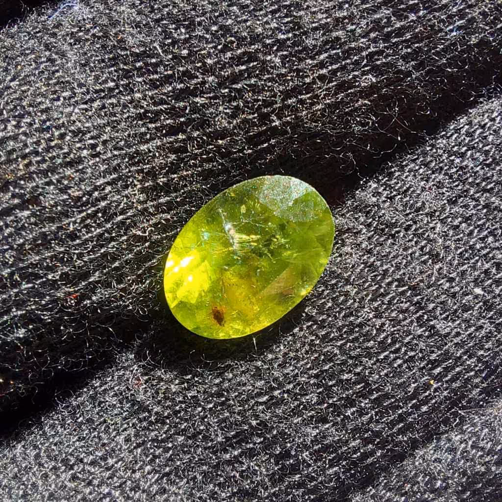 سنگ طبیعی زبرجد