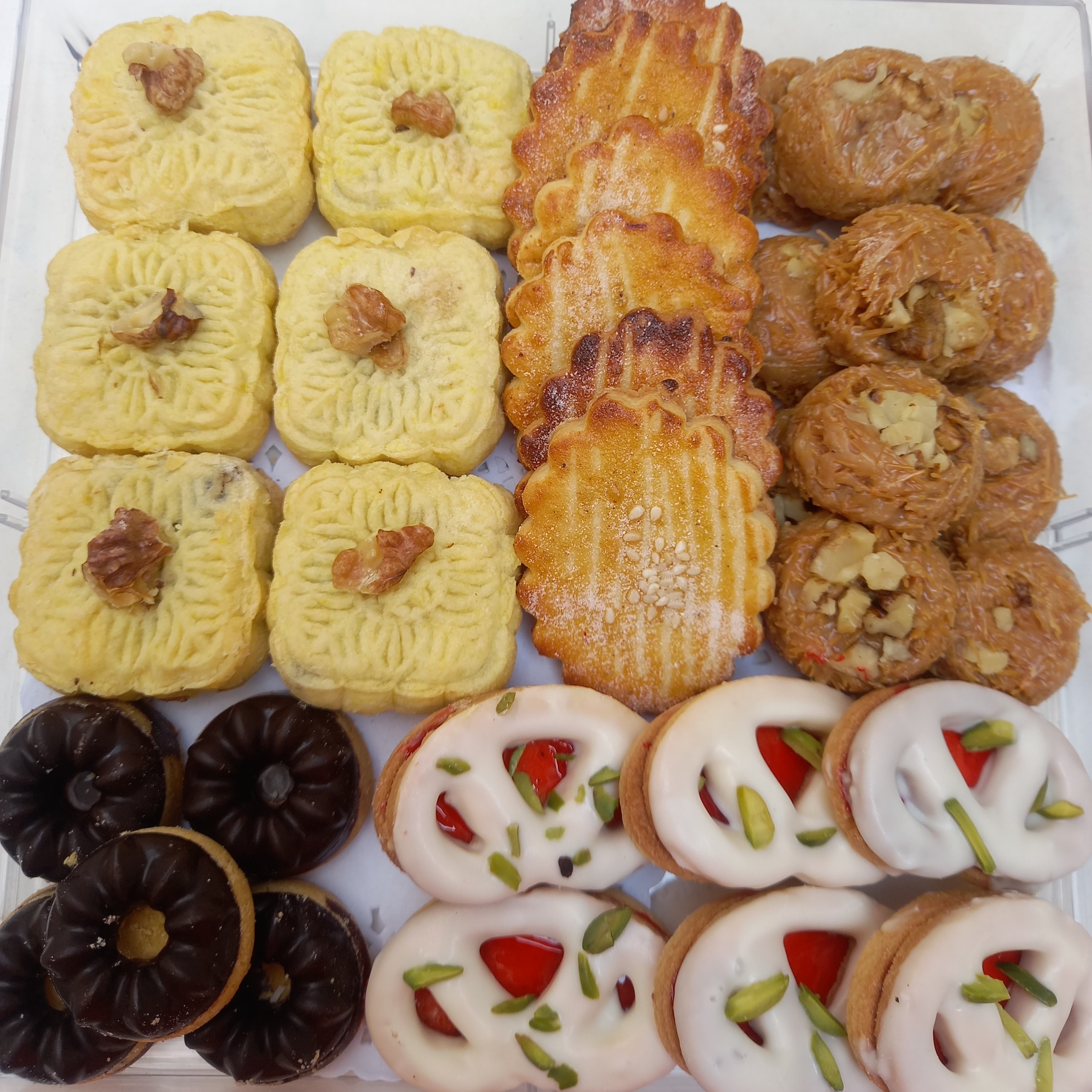 شیرینی مخلوط خانگی