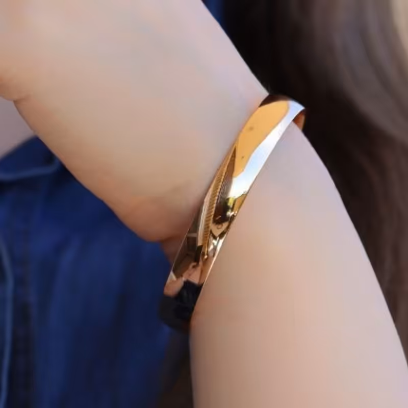  نیم تکپوش آیینه طرح طلا