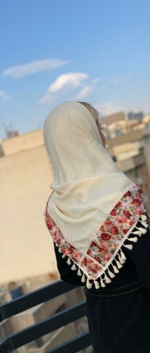 روسری لبه دار