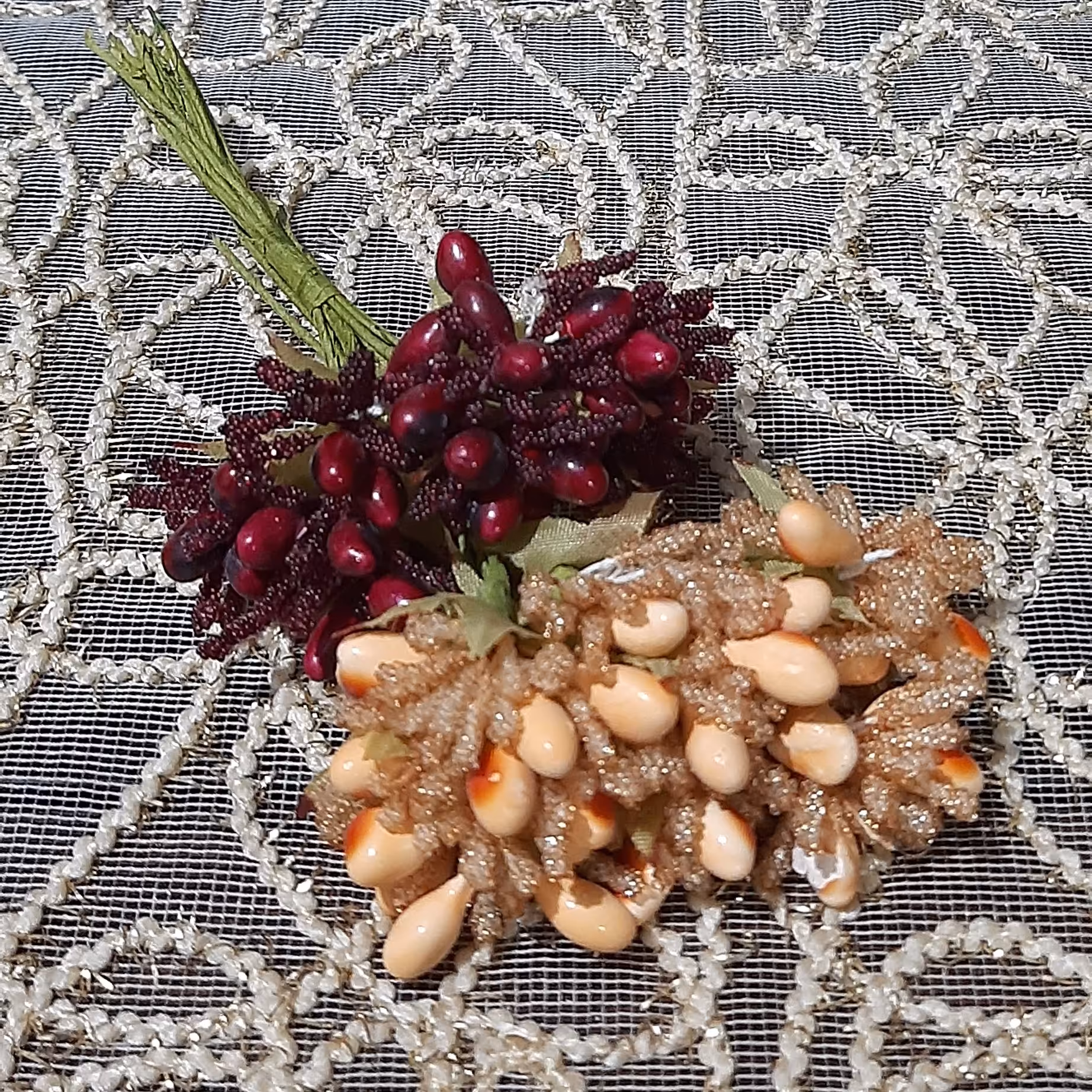 پرچم گل . شکری . زرشکی فقط موجود است 