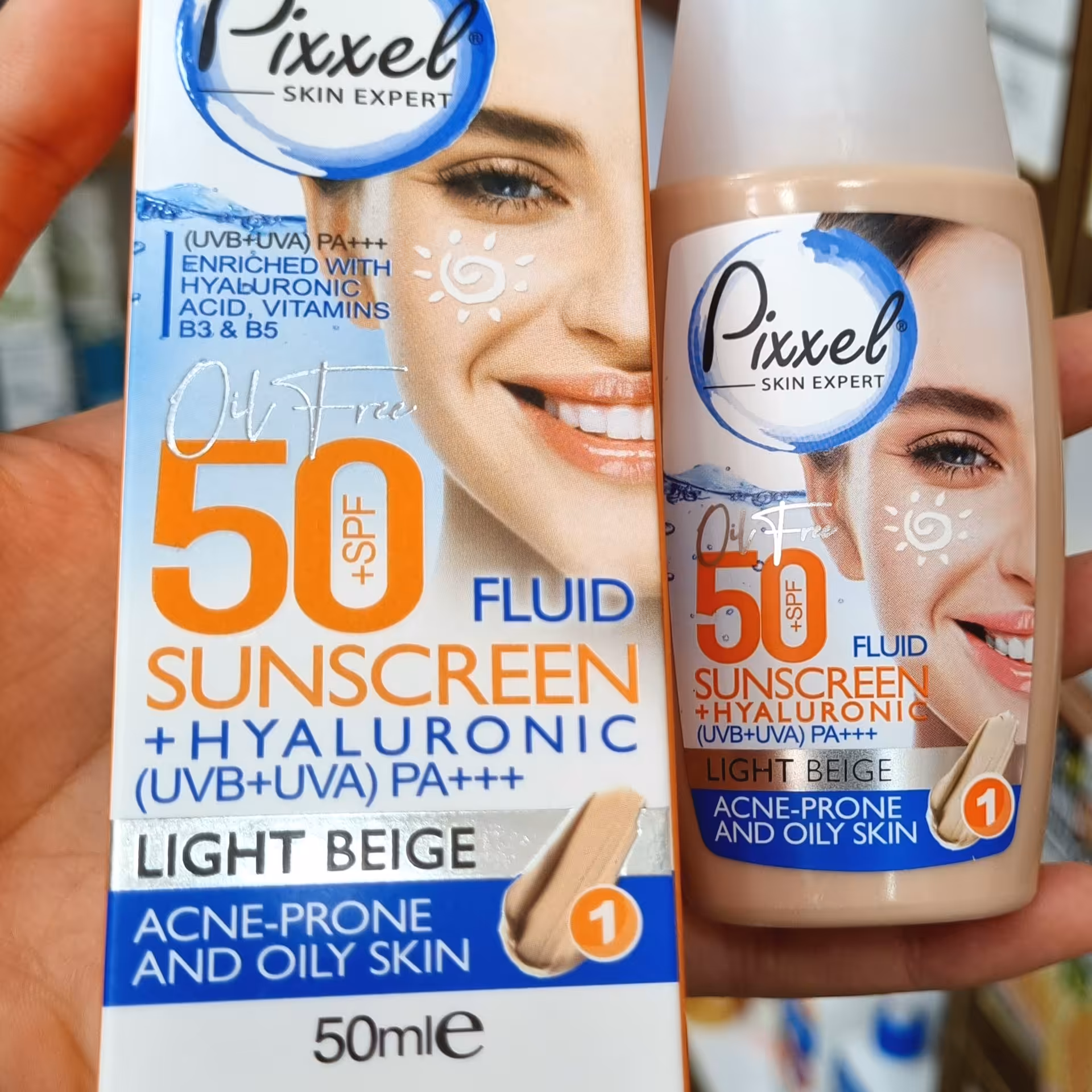 کرم ضد افتاب رنگ بژروشن مناسب پوست های جوش دار و مختلط