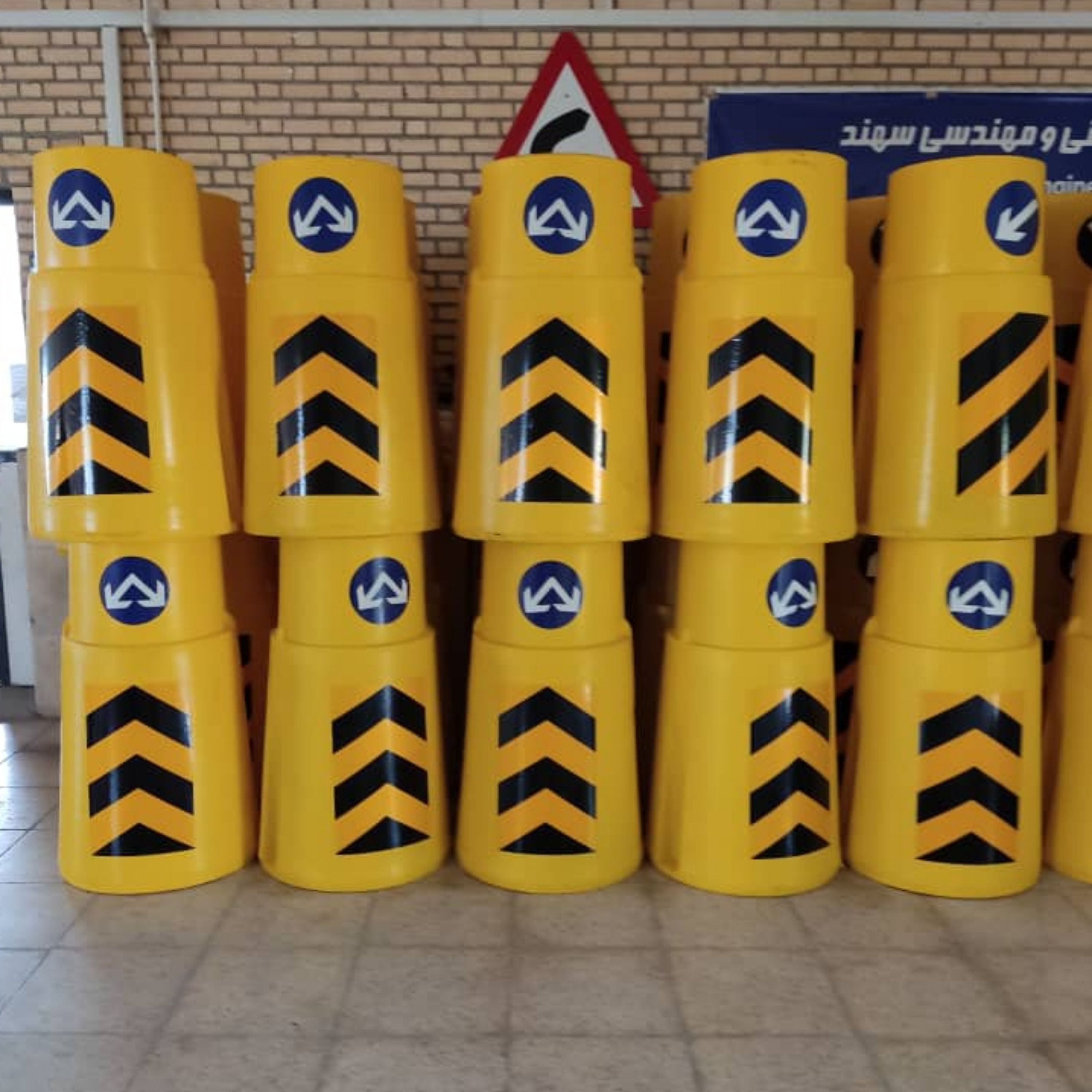 بشکه پلاستیکی ترافیکی کوچک 85 سانتی زرد