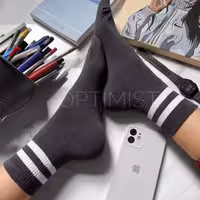 جوراب دوخط زمینه خاکستری نیم ساق نخ پنبه