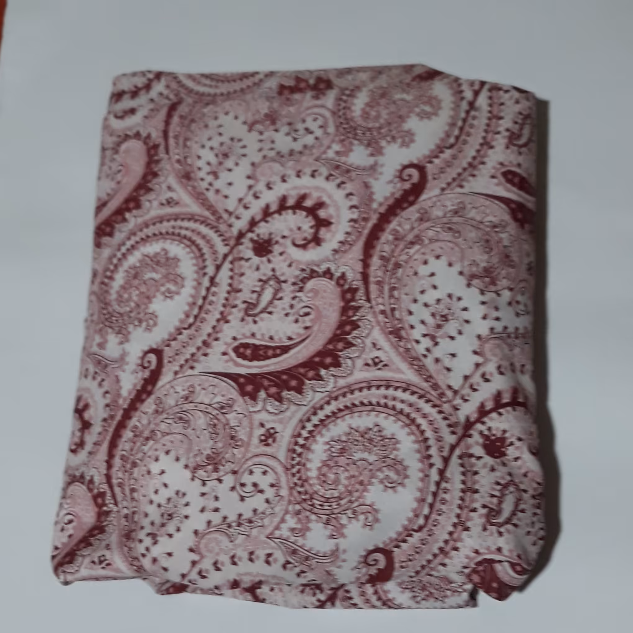 پارچه نخ ترک سخت محکم وبالطافت رنگ زرشگی طرح طرمه