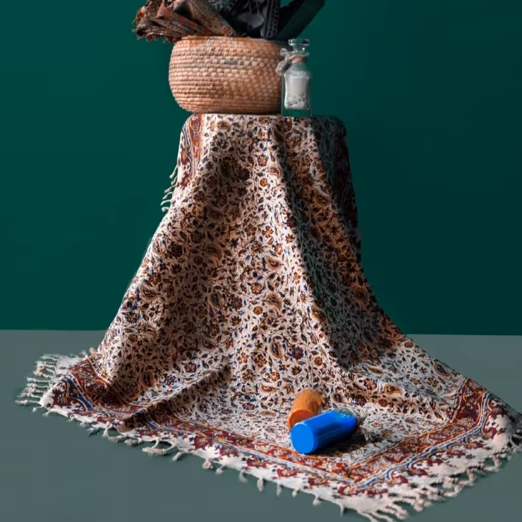 سفره قلمکاری طرح بادامی 