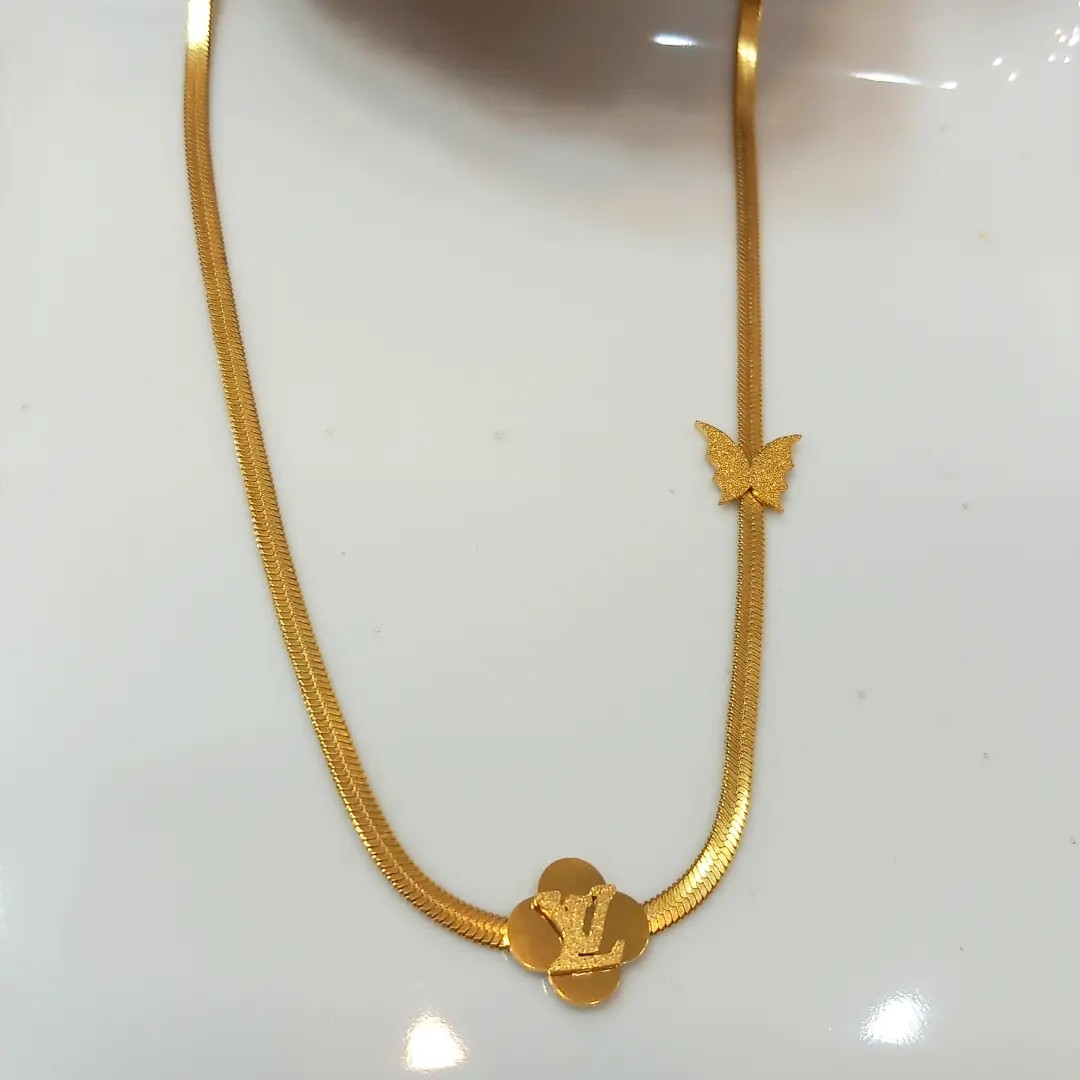 گردنبند ماری
