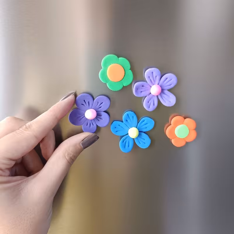 مگنت یخچال گل بهاری رنگارنگ 5عددی خمیری mk75