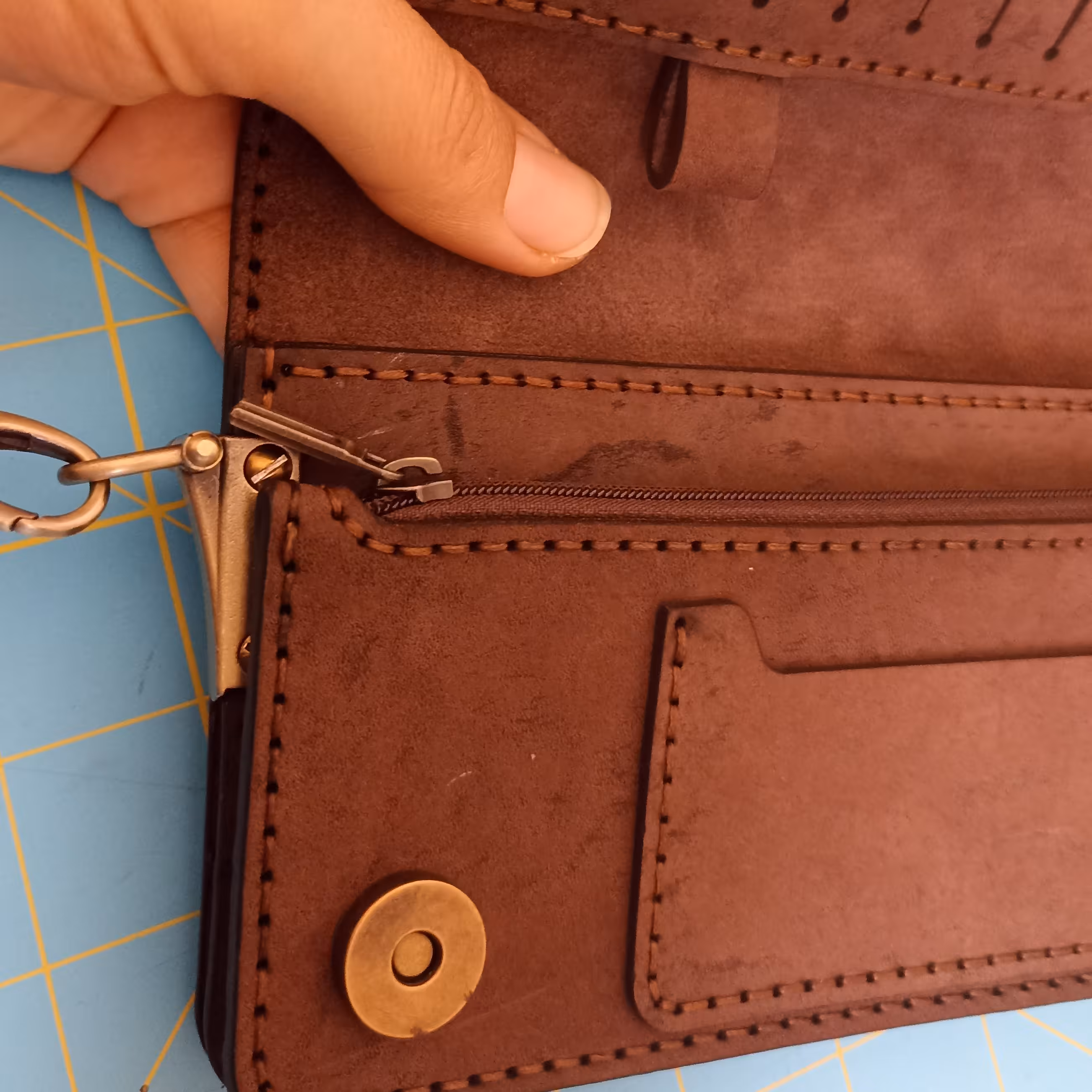 کیف پول دستی چرم