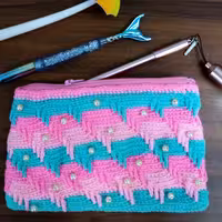 جامدادی بافتنی  در رنگ های مختلف