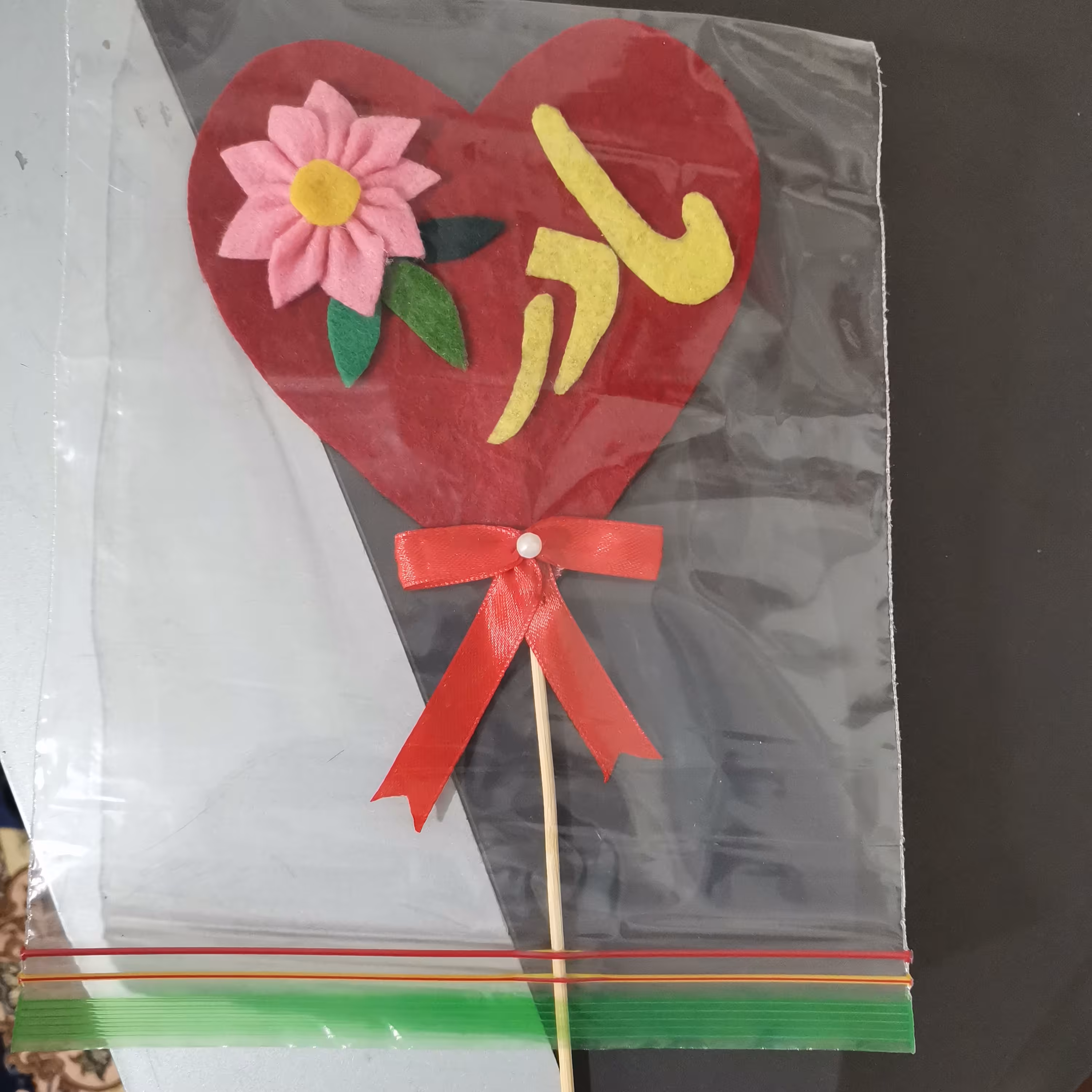 گیفت روزمادردست دوز