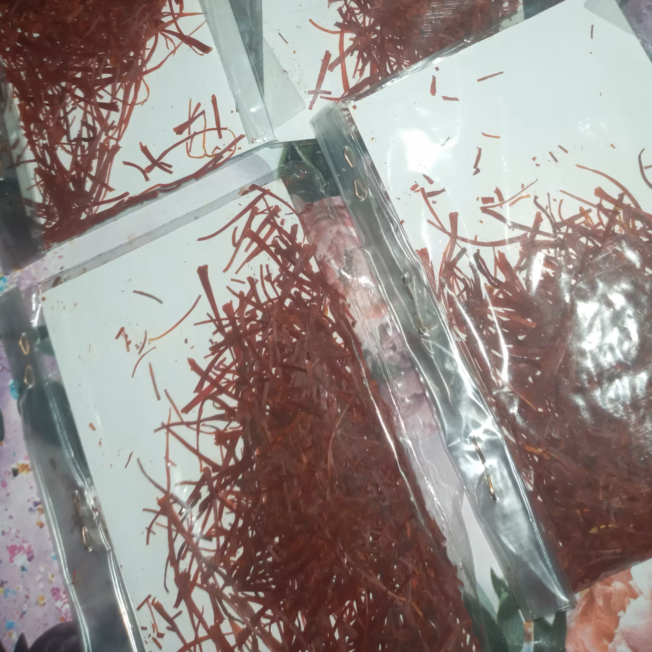 زعفران احمد آباد بهترین زعفران اصل و بدون ناخالصی