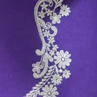 اپلیکه سفید ملیله دوزی شده 1 عدد