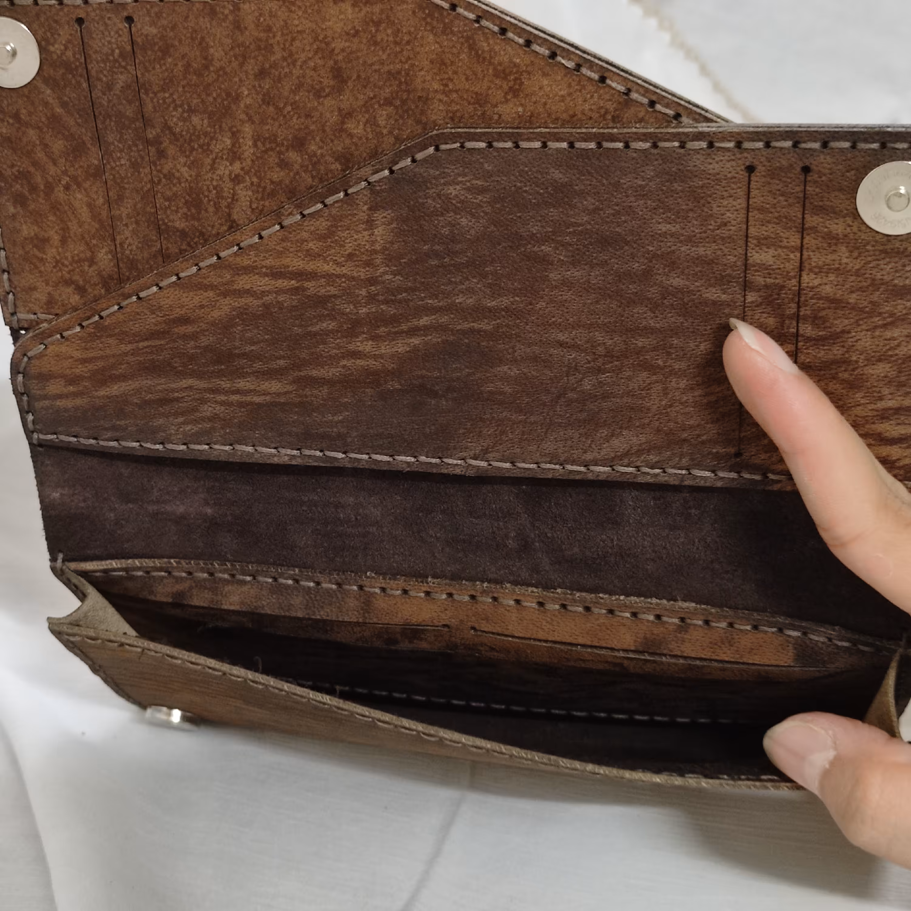 کیف چرم و دست دوز