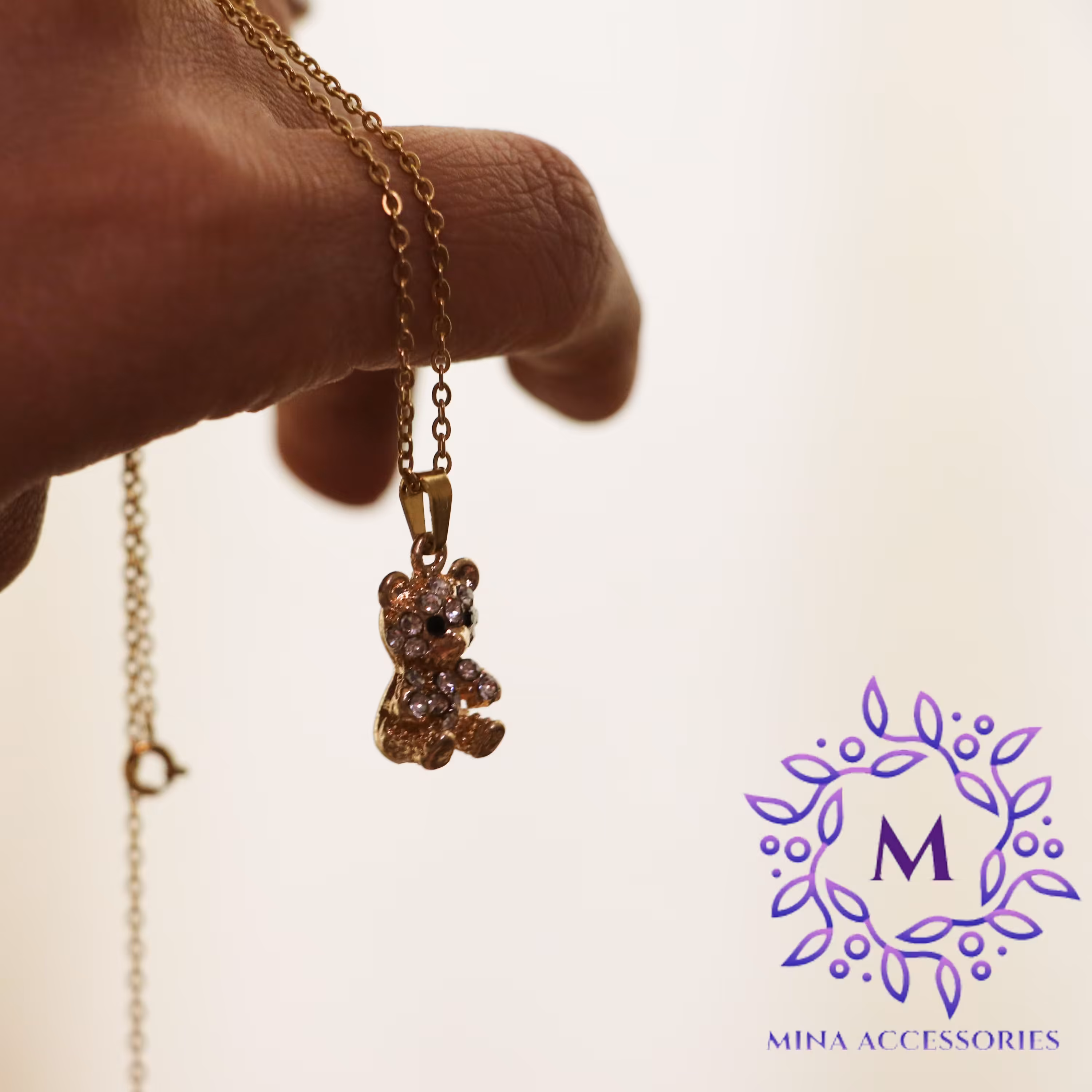 گردنبند خرس نگینی طلایی استیل 