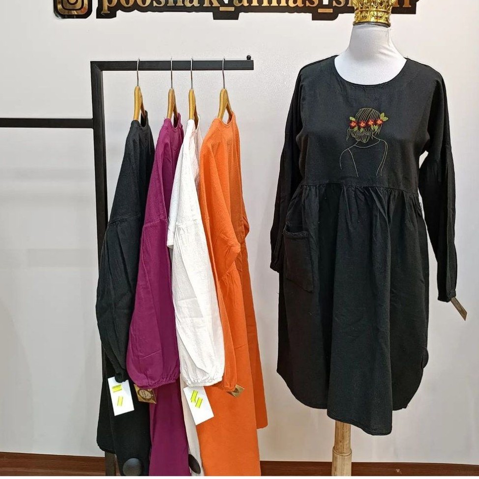 کد 4685شارژ مجدد تونیک مانتو عروسکی گلدوزی طرح دختر پارچه الیاف فری سایز، مناسب 38 تا 46،