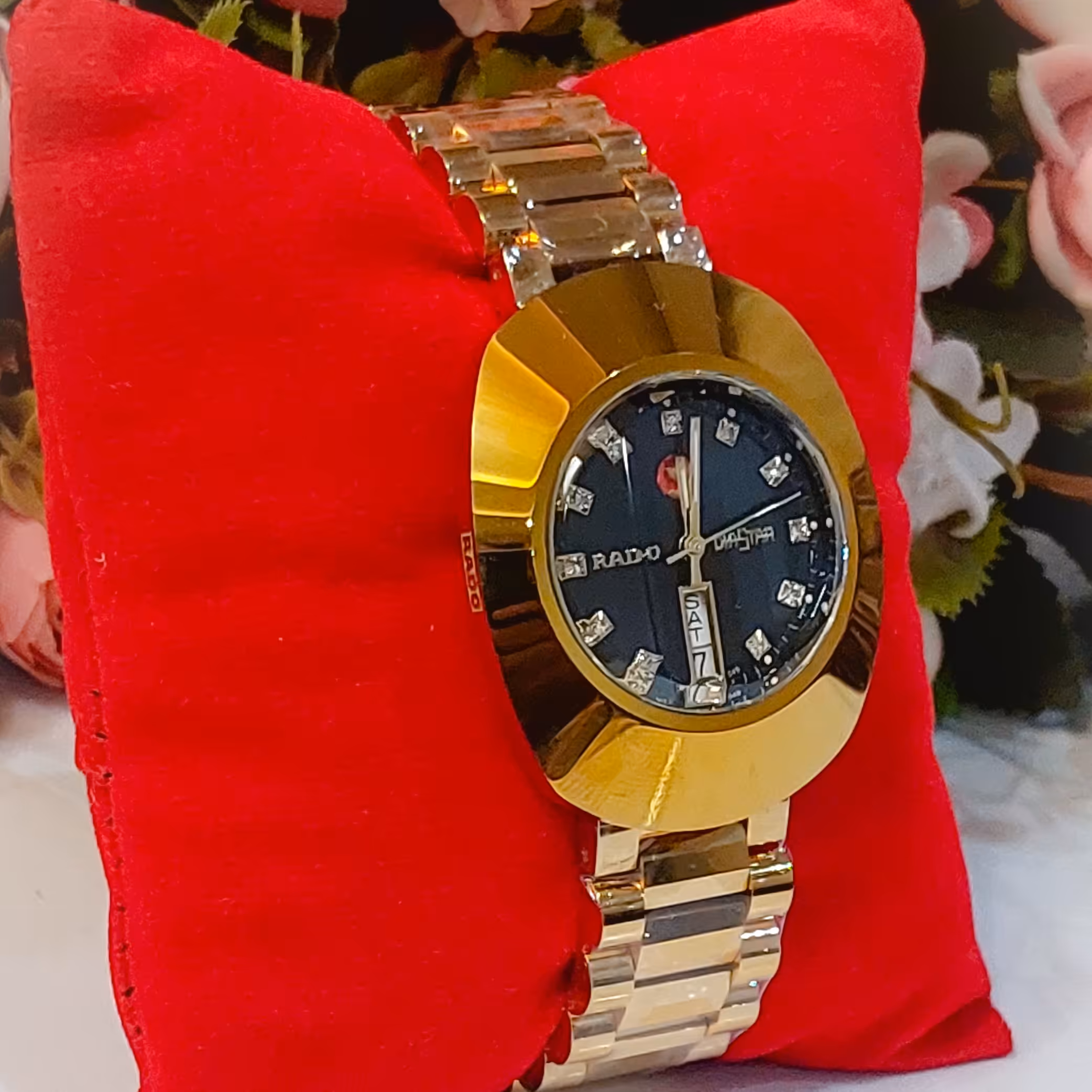 ساعت رادو RADOتخم مرغی  بدنه و بند تمام سرامیک صفحه مشکی لنگر چرخون ژاپن.