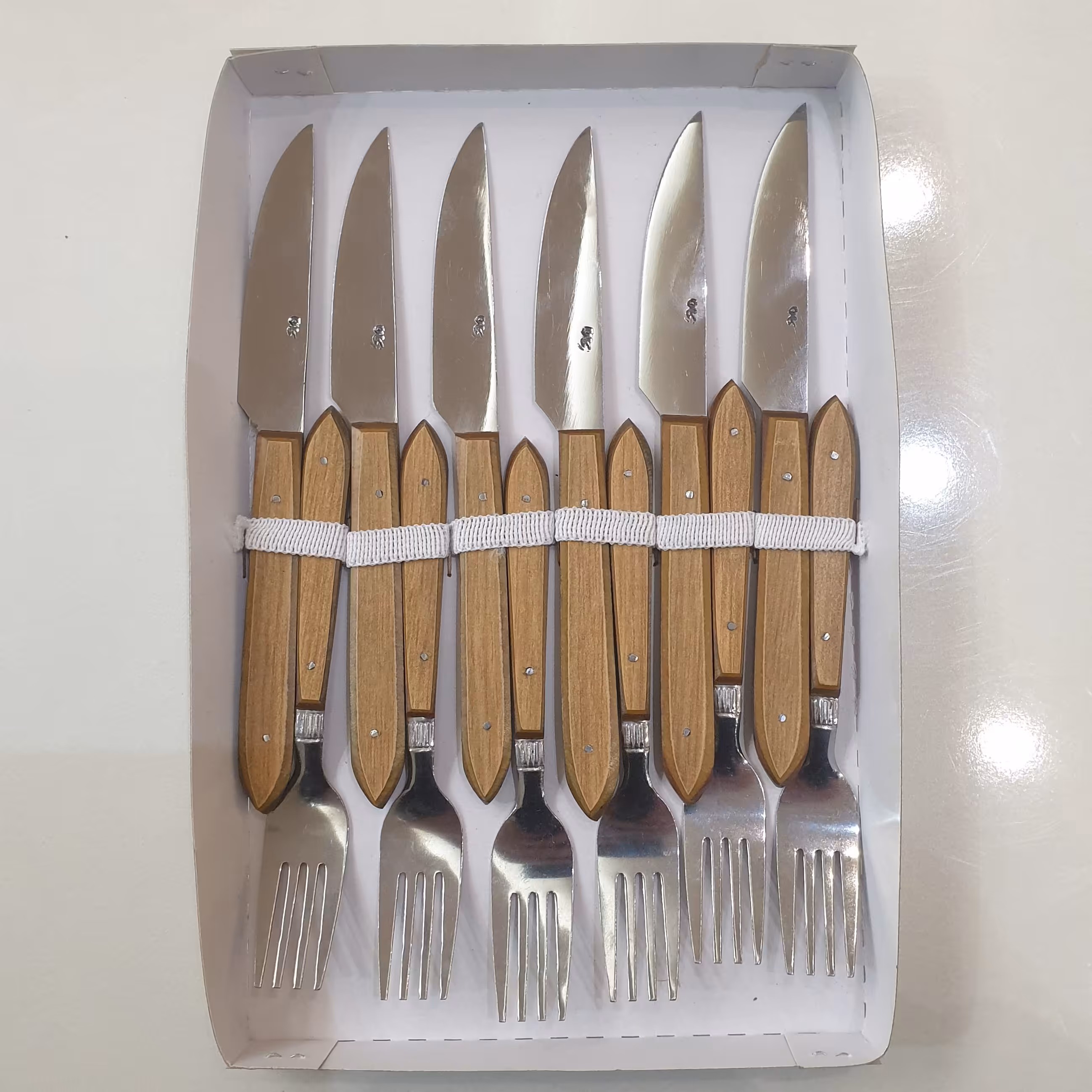 کارد و چنگال میوه خوری