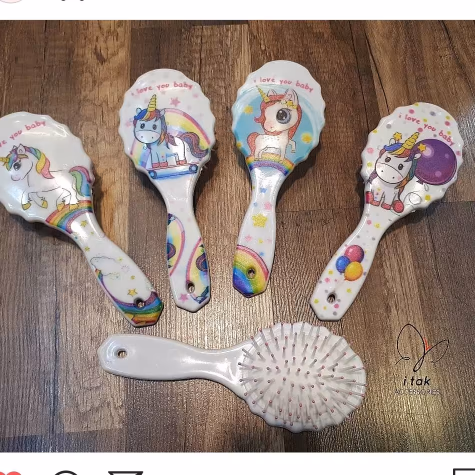 برس کوچک دخترانه طرح یونیکورن ( اسب تک شاخ )