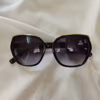 عینک آفتابی یو وی 400 بسیارزیبا سیک دارای شناسنامه اصالت کالا تحت لیسانس آلمان 