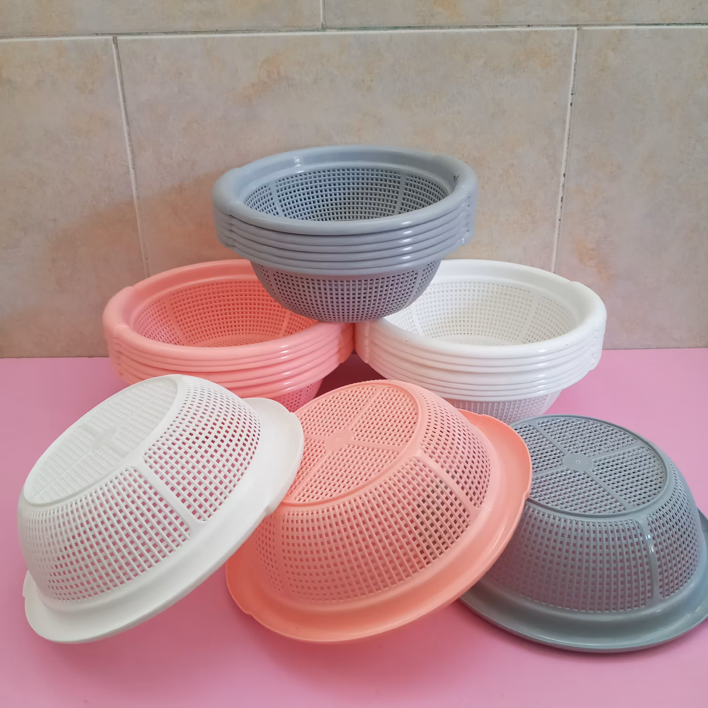 آبکش پلاستیکی کوچک دو عددی دسته دارمارک بارانا سایز قطر 20 ارتفاع 6.5 قیمت حراجی مارک صنایع پلاستیک ایده آل 