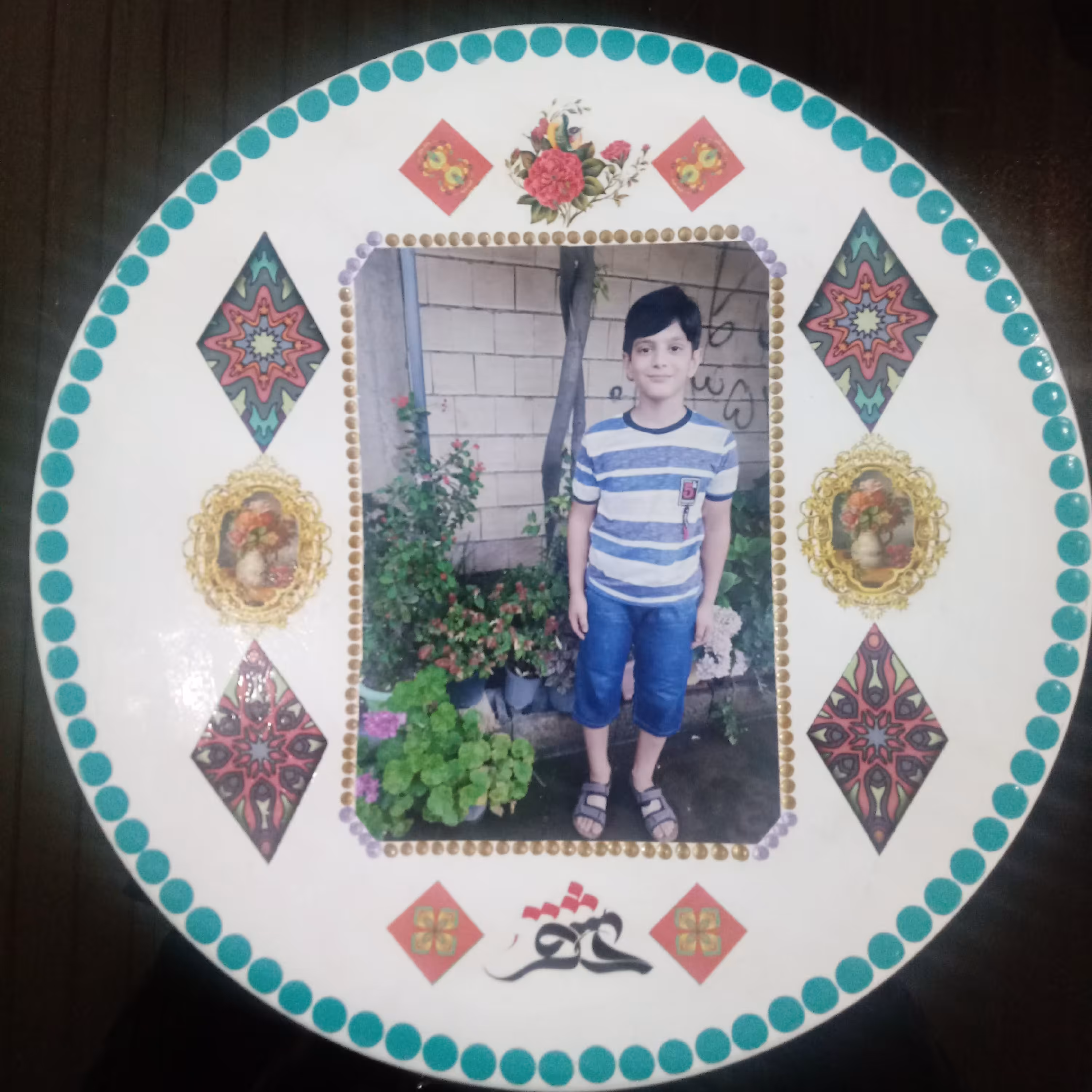 تندیس سفالی وسرامیکی وشیشه ای30و25و20سانتی رومیزی ودیوارکوب باعکس دلخواه