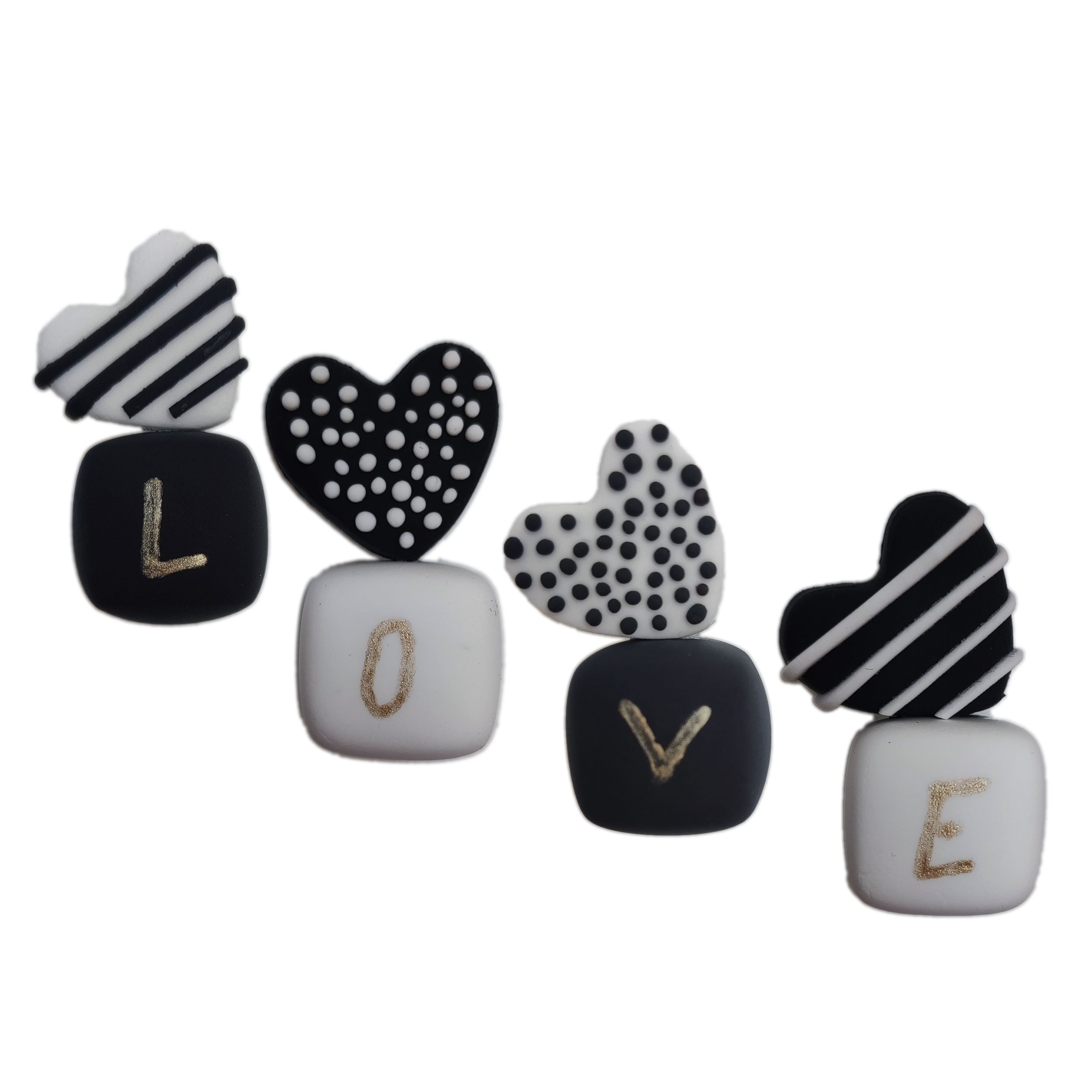 مگنت یخچال قلب love مشکی سفید - خمیری کد MK193 مجموعه 4 عددی