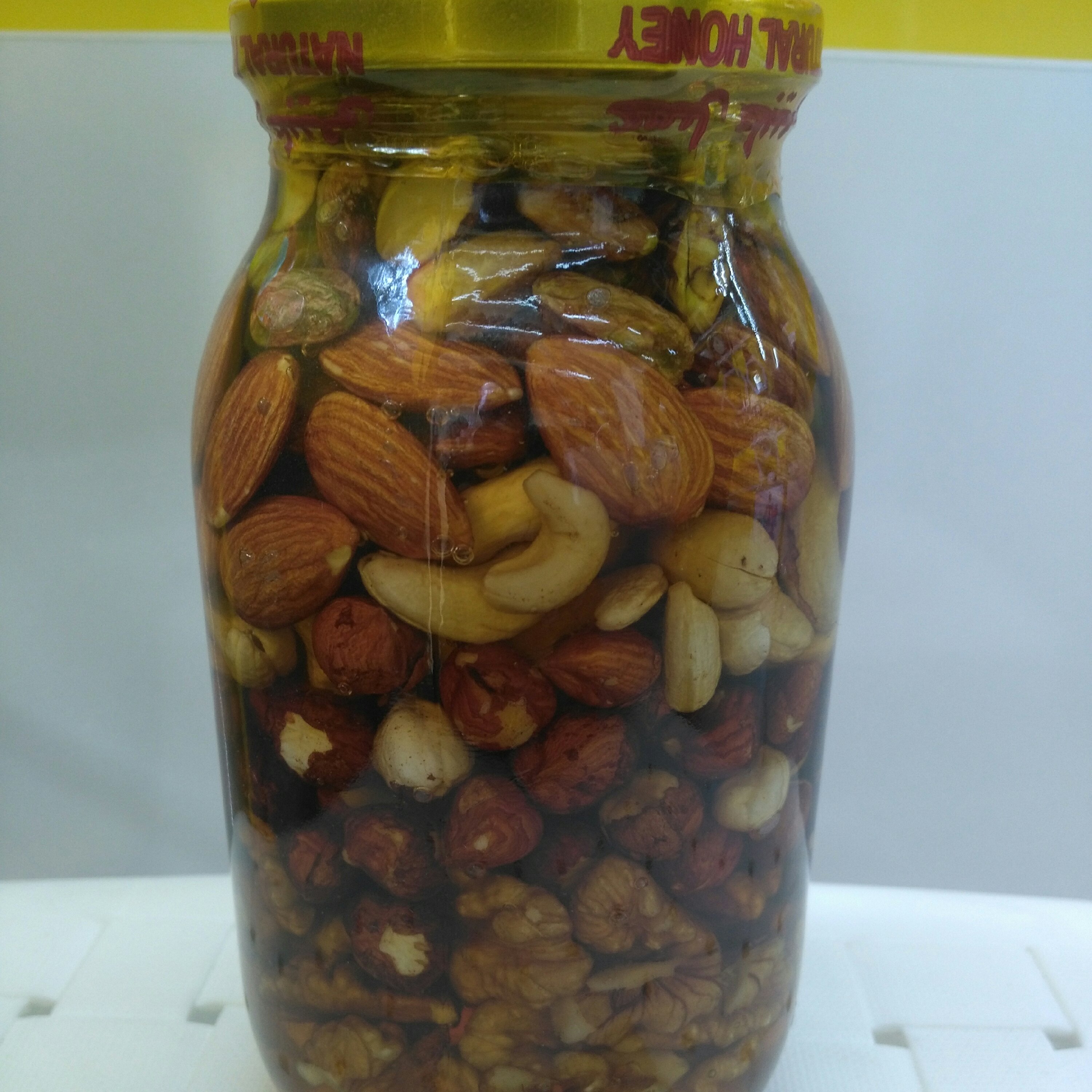 عسل با مغز انواع آجیل