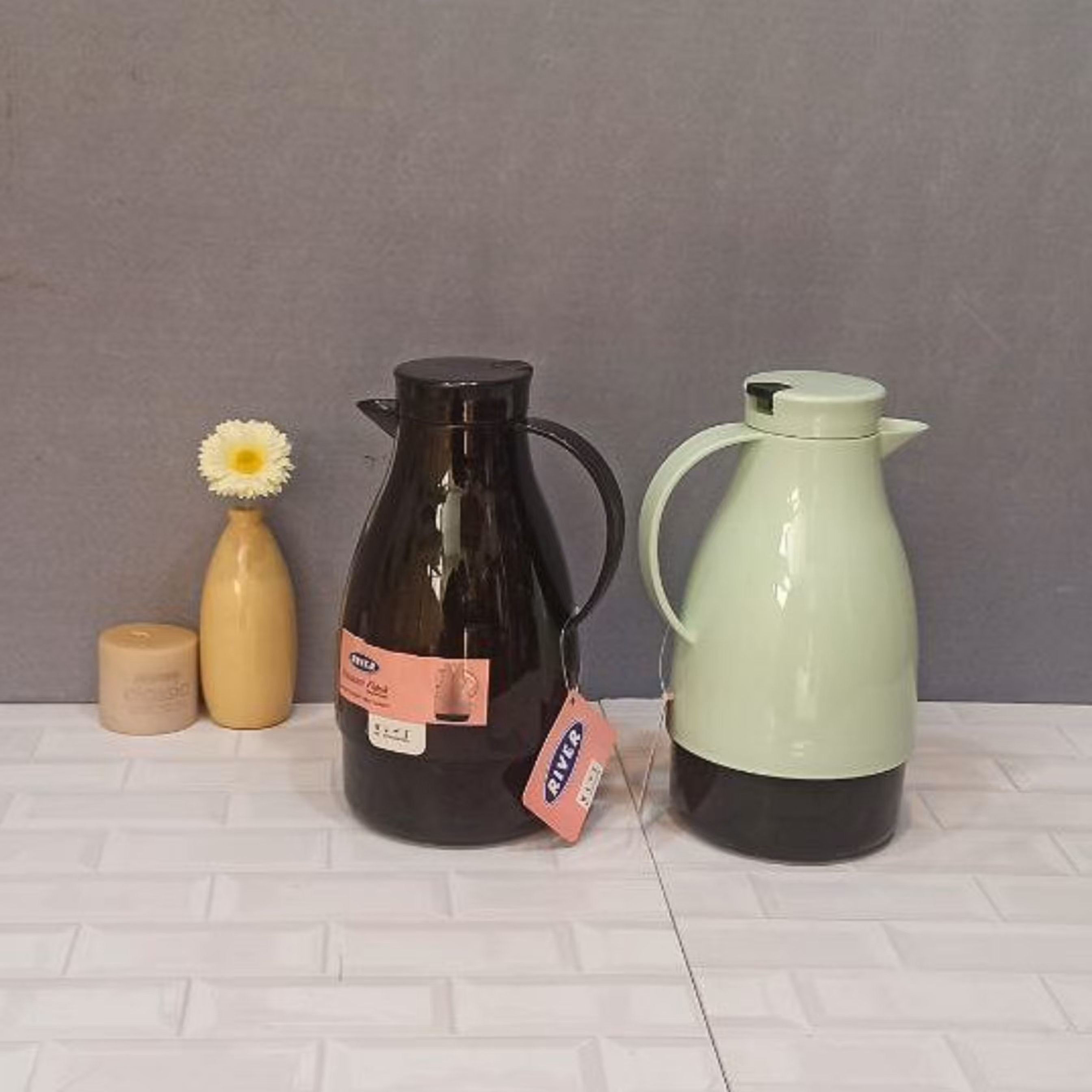 فلاکس چایی یک و سه لیتری فلاسک چایی ریور  تهیه شده از موادنو بابهترین کیفیت 