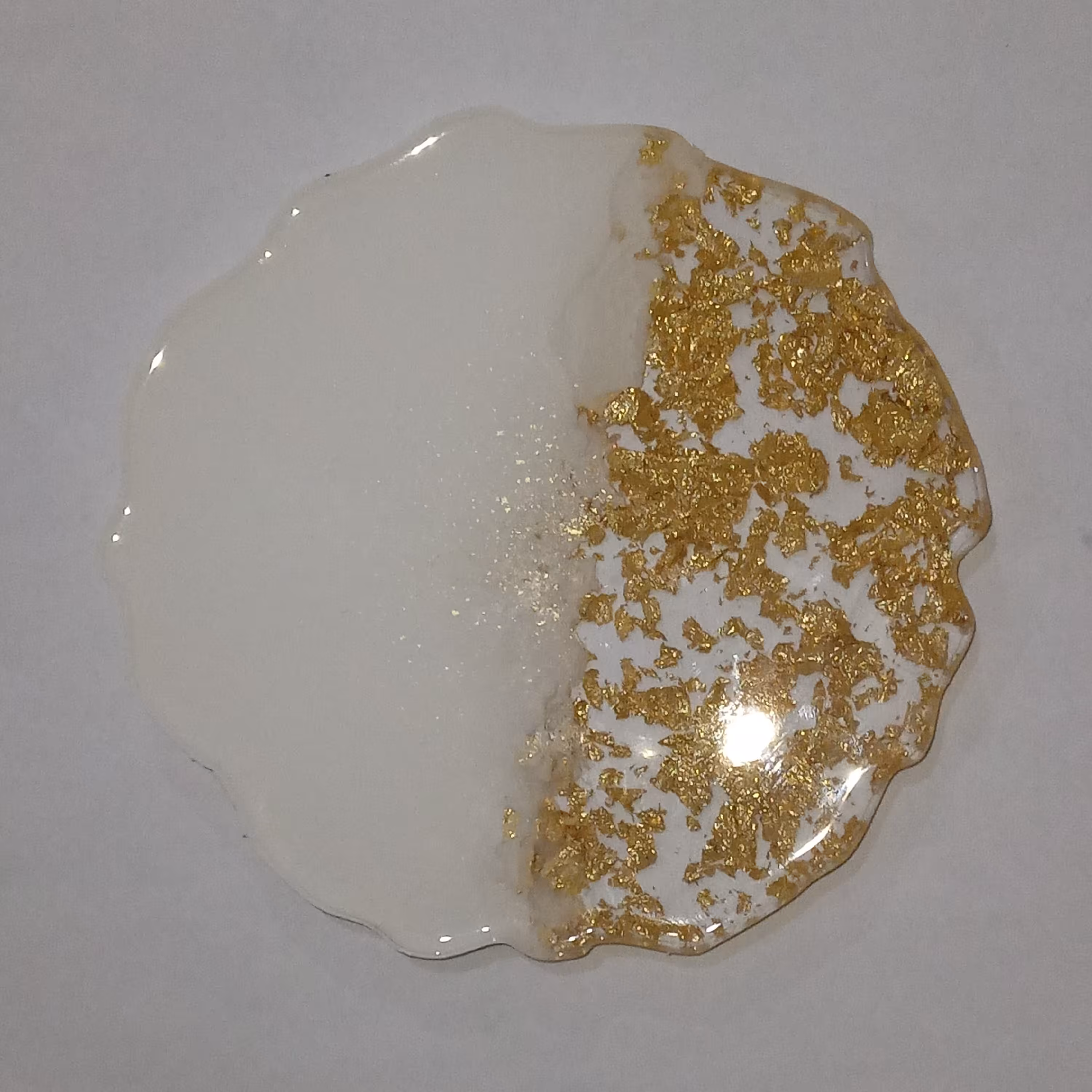 زیر لیوانی خیلی شیک کار شده با ورق طلا 