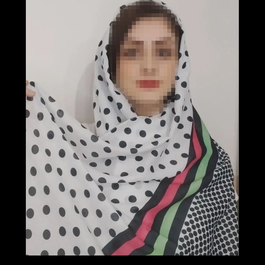 شال توپی. شال سفید مشکی. شال سبز شال قرمز. شال دو رنگ