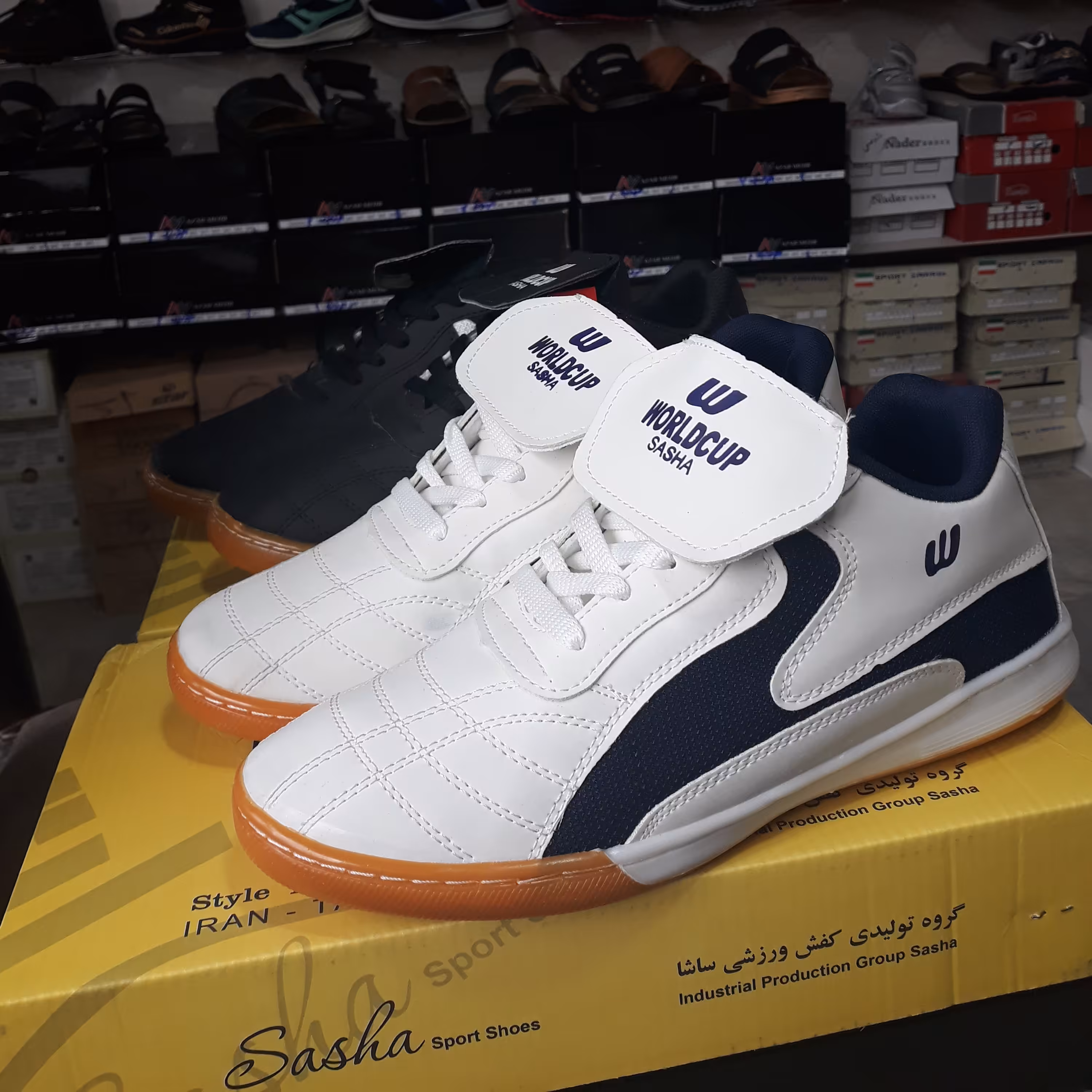 کفش فوتسال ولدکاپ سالنی