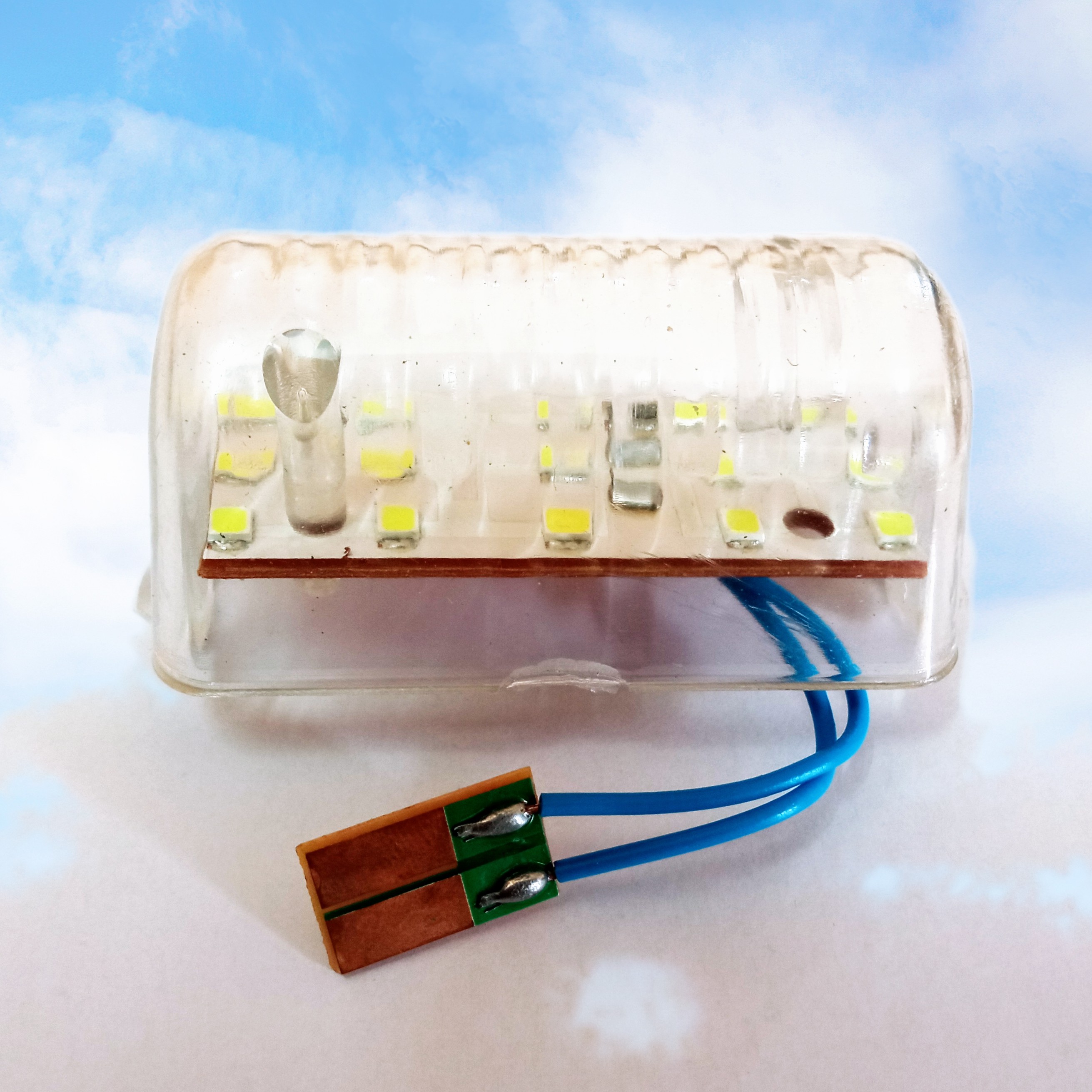 چراغ صندوق پراید ال ای دی سفید یخی نصب آسان،کیفیت و نوردهی عالی.ویتکار