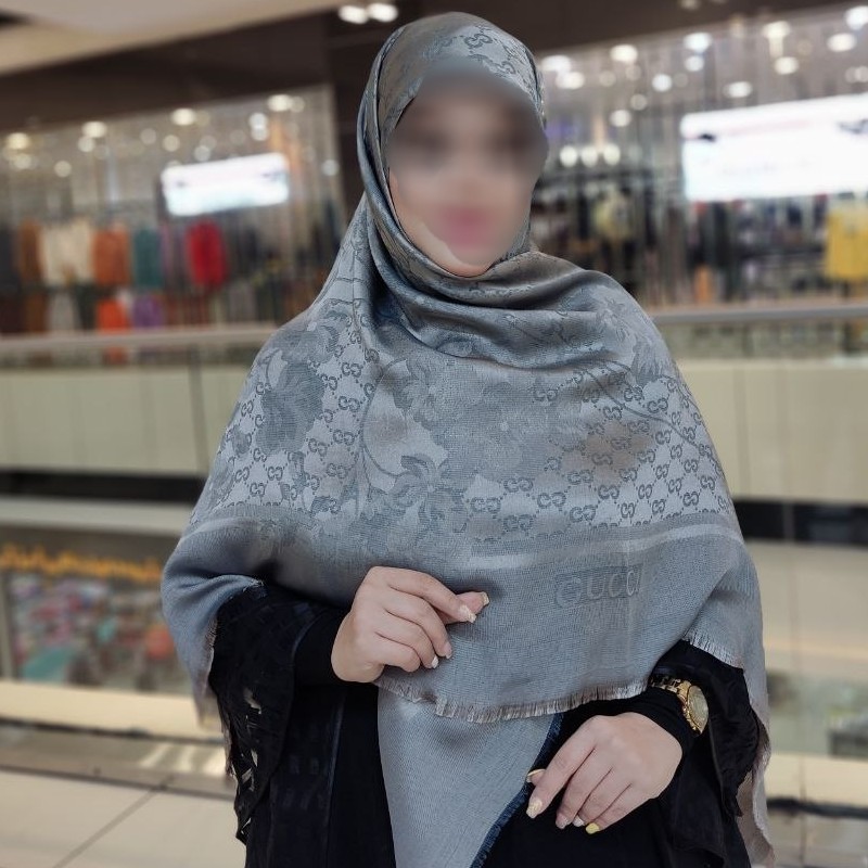 روسری نخ ابریشم ژاکارد چهارفصل، لمه دار 
