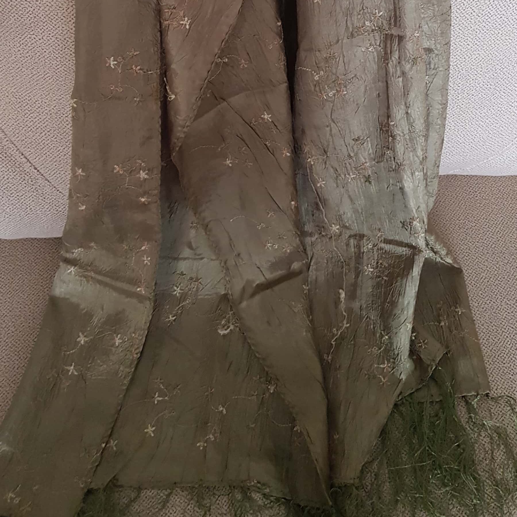 شال ساتن گلدار