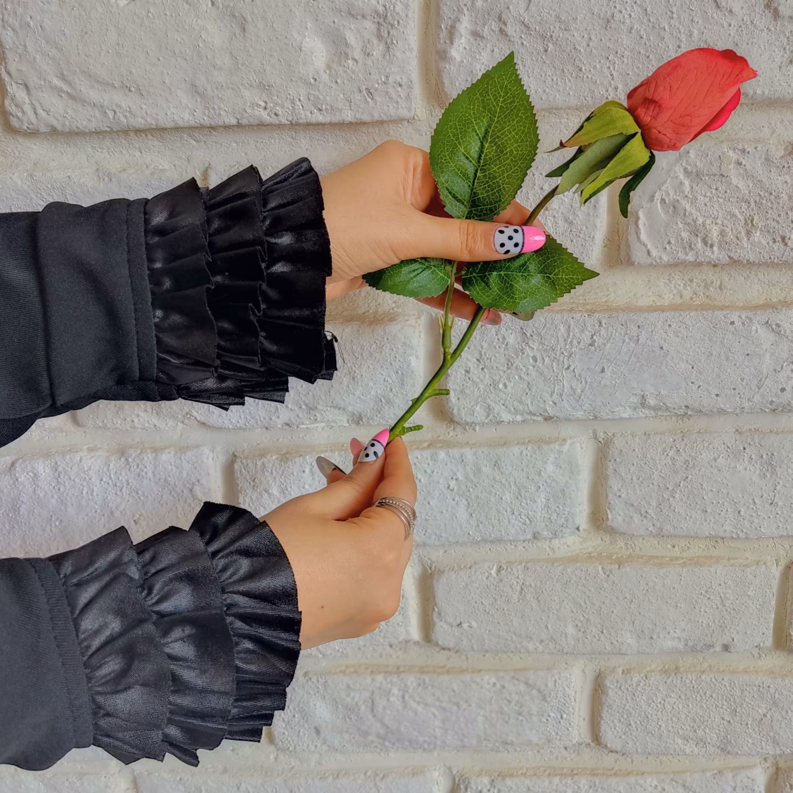 استینک ساقه دست زیبا