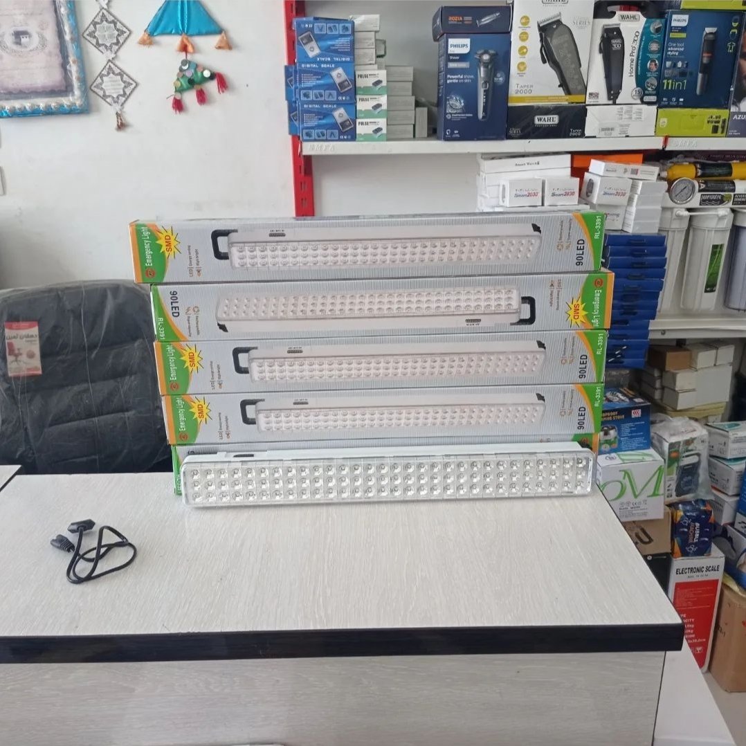 چراغ ال ای دی شارژی دارای 90 ال ای دی