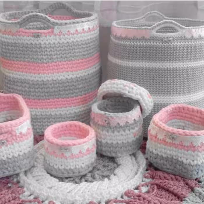 تریکو بافی  و ست سیسمونی و جهیزیه 