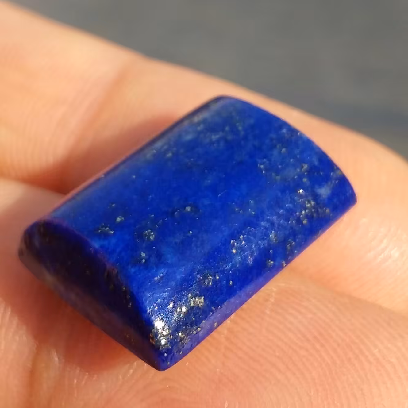 نگین وارداتی لاجورد افغانستان با پیریت طلایی تراش فانتزی دامله دو طرف پولیش 100 در 100 طبیعی محشر شاهکار خلقت کد 8593