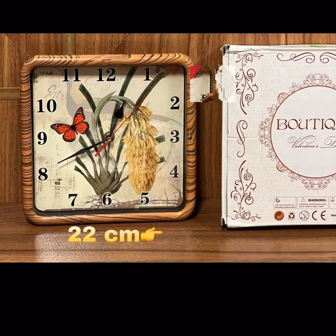 ساعت دیواری فانتزی در دو مدل گرد و مربع با کیفیت به همراه ارسال رایگان 