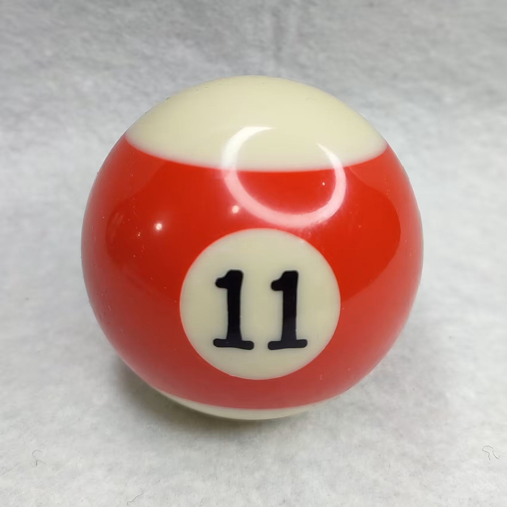 توپ بیلیارد تکی شماره 11