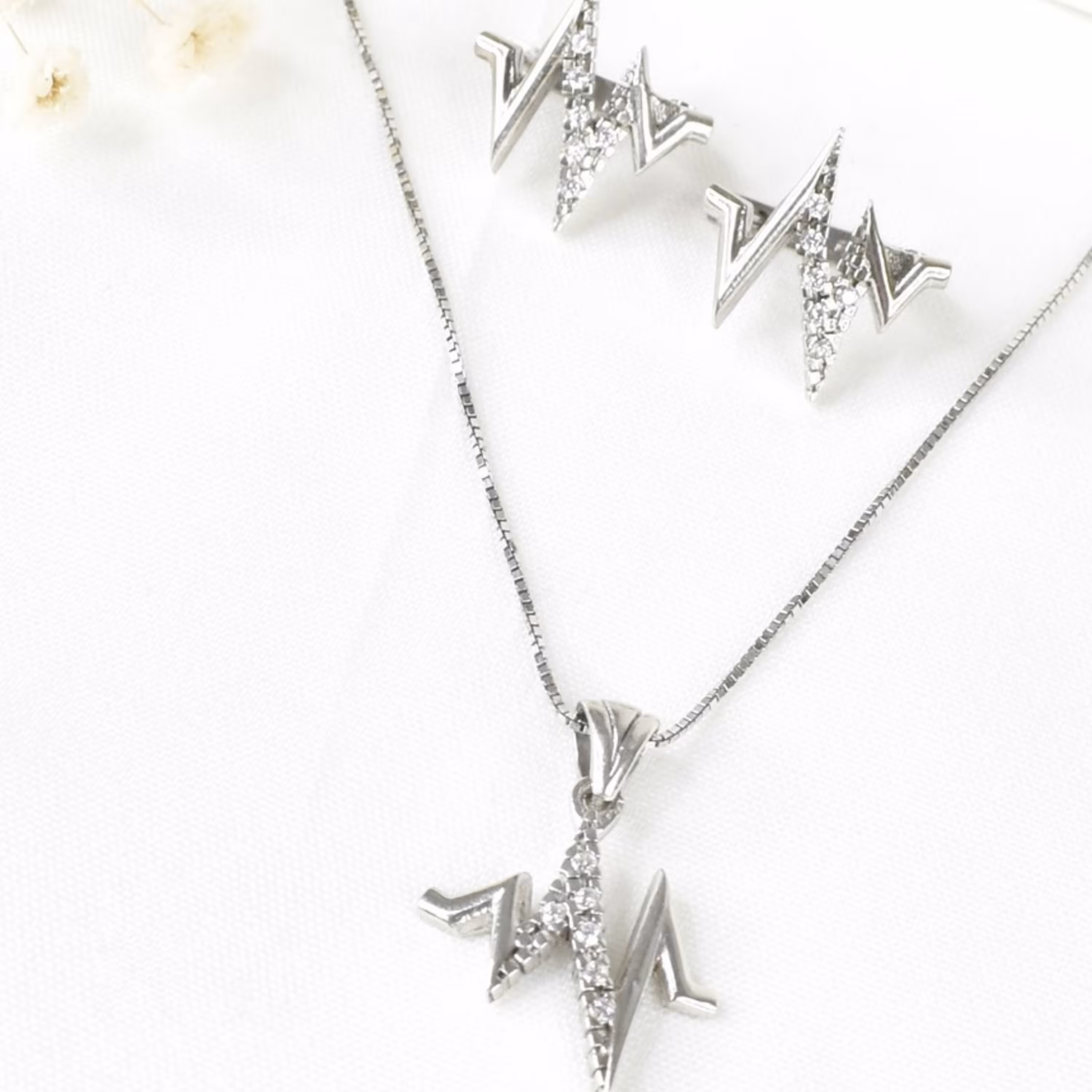 نیم ست زنانه نقره طرح ضربان و با کد 2858